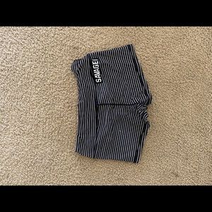 Savage barbell shorts